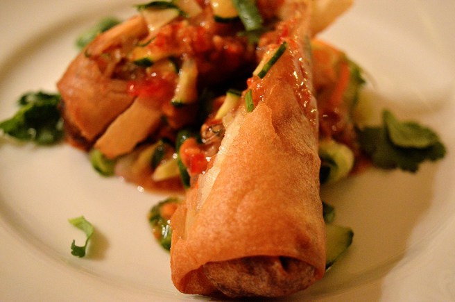 Härligt kryddade och frasiga vårrullar till förrätt.