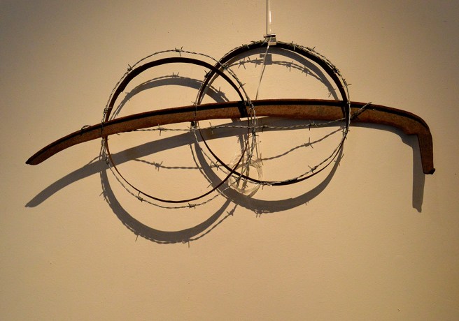 En förlovning förbinder människor, bilder fängsel?