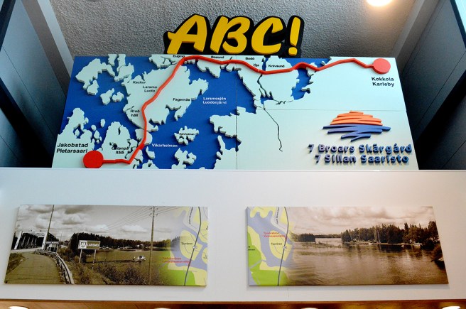 Då vi åkte upp till Nykarleby i Österbotten på innebandyresa hittade jag den här skylten.