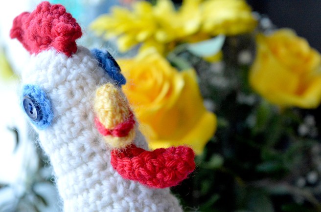 Självaste påsktuppen hälsade mig välkommen till bordet.