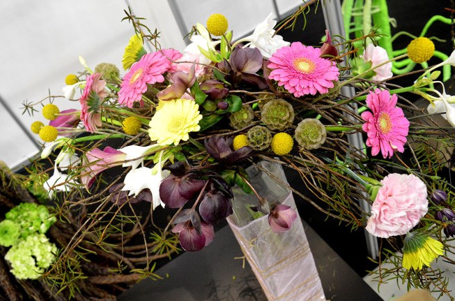 En blomsterbindning från tävlingen på mässan.