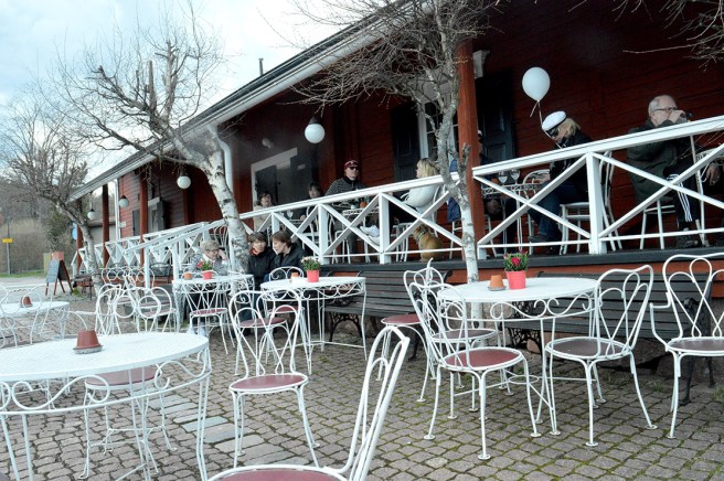 ... och solen gömde ju sig också bakom ett stort moln efter att ha gassat hela förmiddagen, så det blev lite tomt.