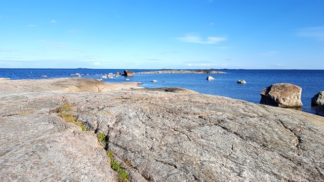 Klippor på Fagerö i Sibbo. Karga landskap som det här är något bland det bästa jag vet.