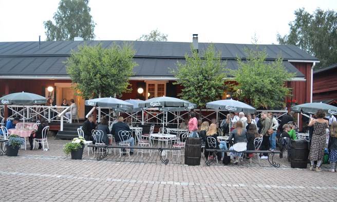 Ljust ute ännu vid 22.30-tiden då vi lämnade Restaurang Saltbodan.