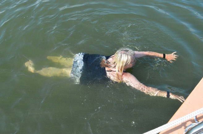 Första doppet i Lillfjärden.