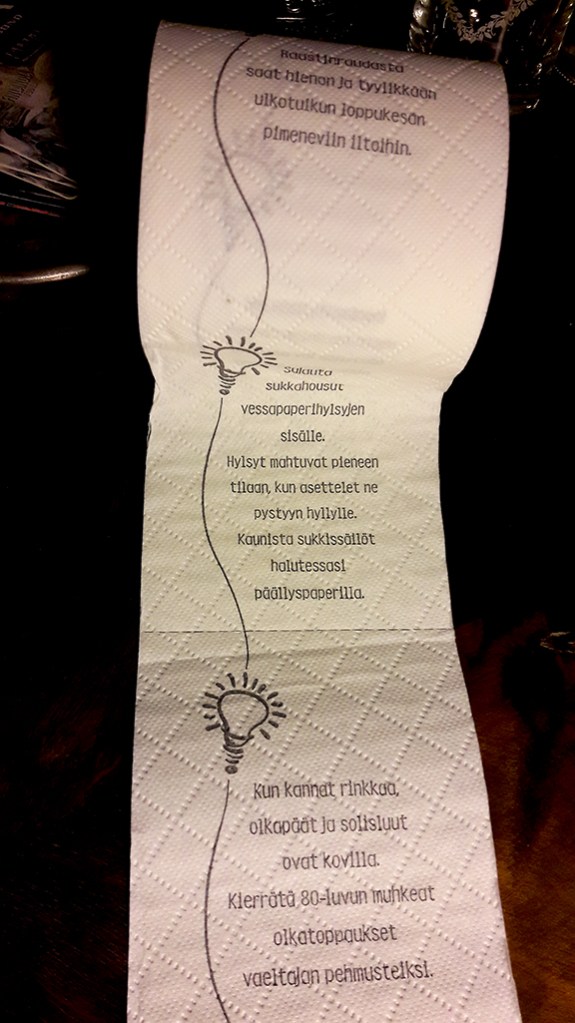 Toapappersrulle full med goda råd.