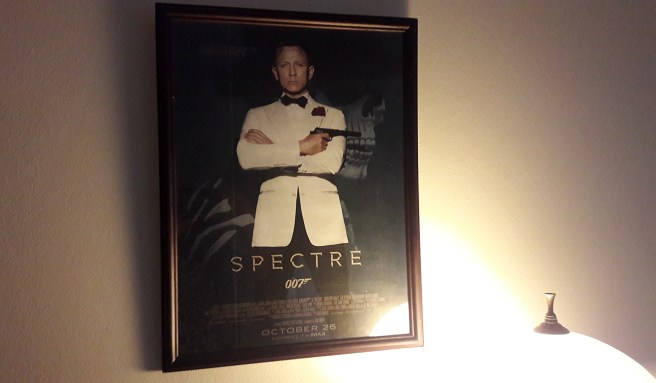 Bond har sina givna platser hos mig.