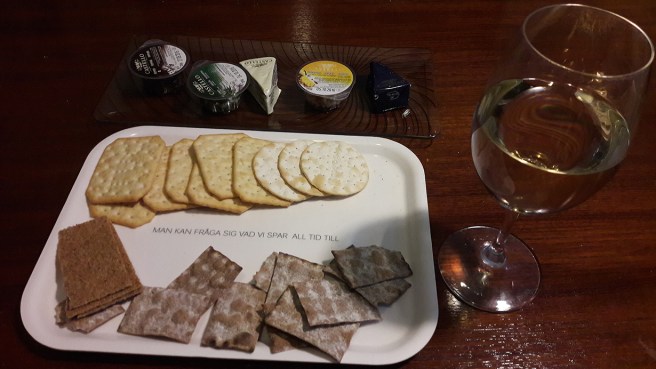 Ost, kex och vin är alltid rätt :-)