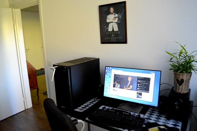 Precis så maskulint och fritt från rysch-pysch-romantik som jag vill ha det :-D