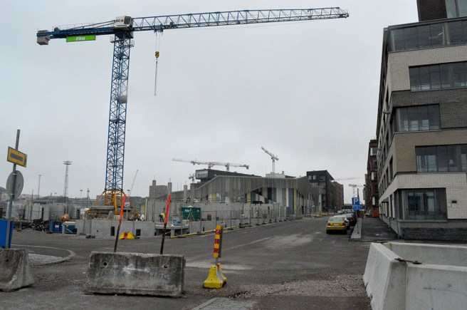 Det är inte hit till Fiskehamnen jag ska i dag, men i Helsingfors byggs det massor just nu.