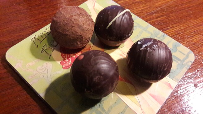 Handgjorda praliner.