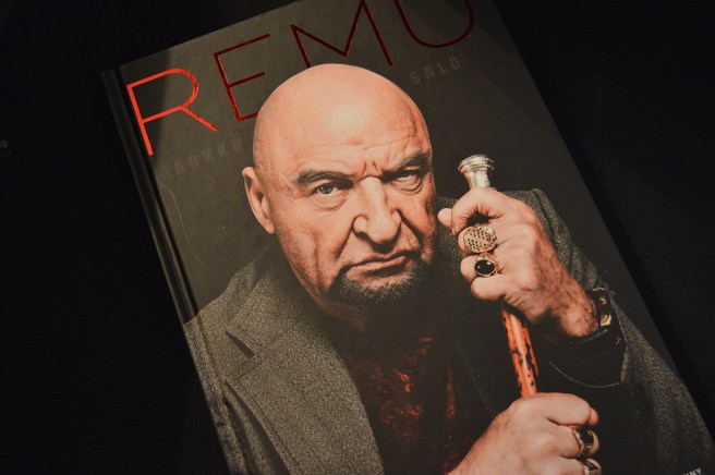 Henry "Remu" Aaltonens pinfärska bok.