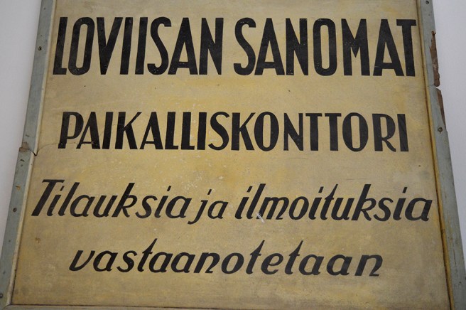 Loviisan Sanomat, lokalkontoret. Prenumerationer och annonser emottages.