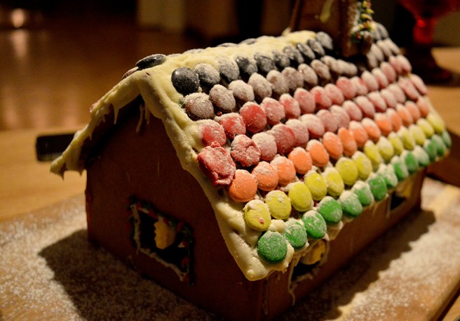 Fint pepparkakshus hos vännerna i Västerås.