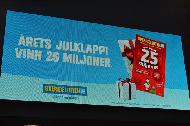 Två och en halv miljon euro. Visst skulle jag hitta "små hål" att stoppa dem i.