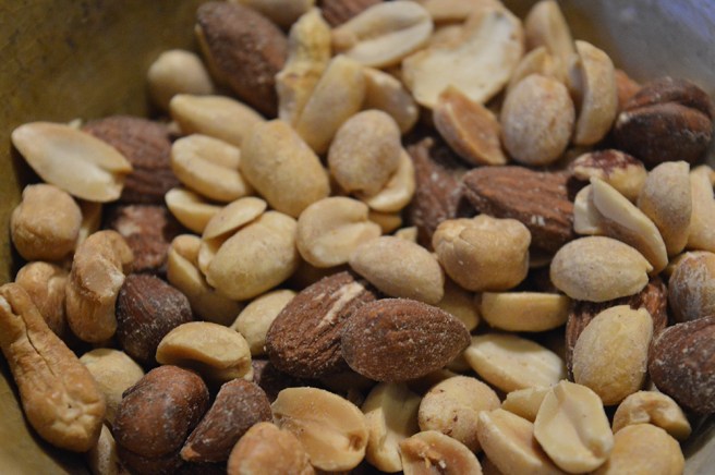 En näve nötter är hälsosamt, bestämmer jag :-)