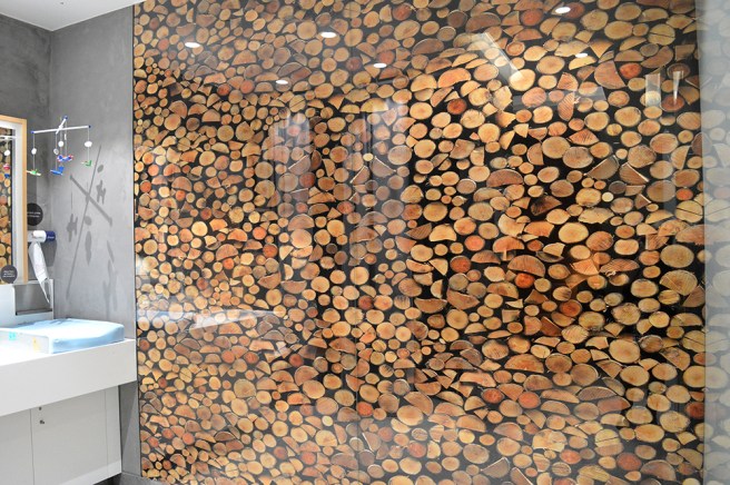 Toalett i Täby centrum.