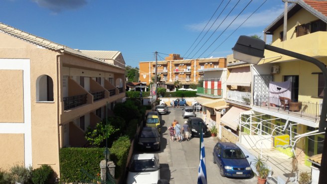 1504510488792-975377499